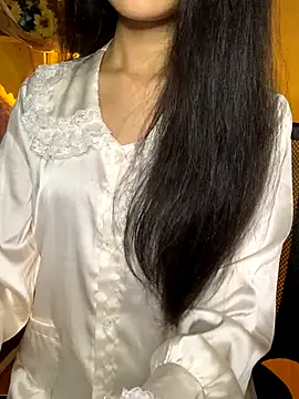 Snapshot of Nhinhi18 chatting on September 2025 03:38:01 PM Nhinhi18 online show from September 2025 03:38:01 PM