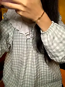 Snapshot of Nhinhi18 chatting on October 2025 03:19:02 PM Nhinhi18 online show from October 2025 03:19:02 PM