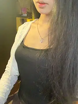 Nhinhi18 online show from April 2026 03:17:02 PM