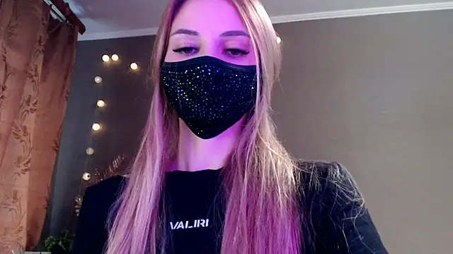 Iris lave online show from May 2026 04:15:01 PM