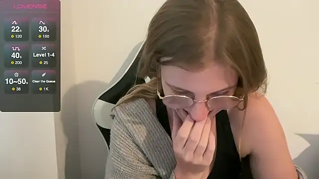 BustyKellyXXX online show from October 2025 11:33:02 AM