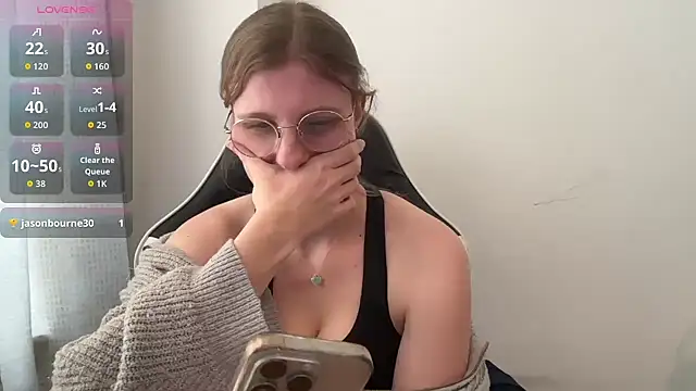 BustyKellyXXX online show from February 2026 01:40:01 PM