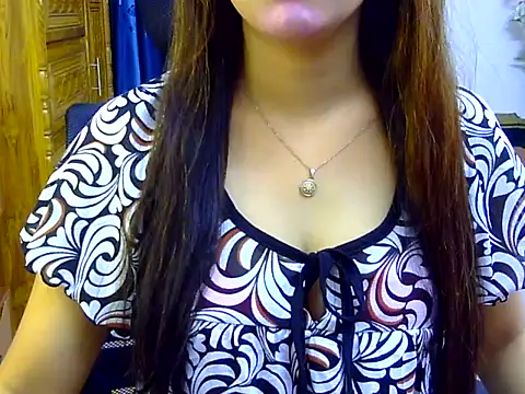 Snapshot of Obonti_2000 chatting on October 2025 04:40:02 PM Obonti 2000 online show from October 2025 04:40:02 PM