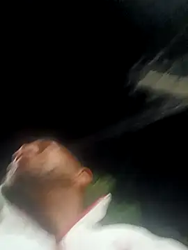 Frank0021 online show from December 2025 08:11:01 AM