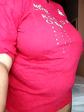 Snapshot of Moretl chatting on October 2025 09:04:02 PM Moretl online show from October 2025 09:04:02 PM