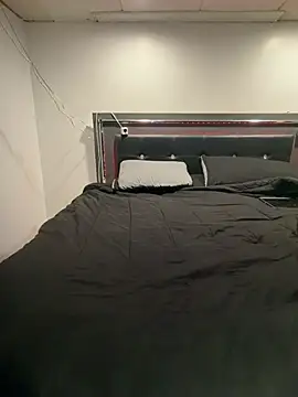 GQ9inchs online show from February 2026 01:27:02 PM