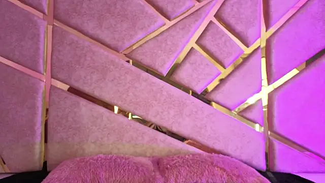 Zafiro claire online show from November 2025 06:48:02 PM