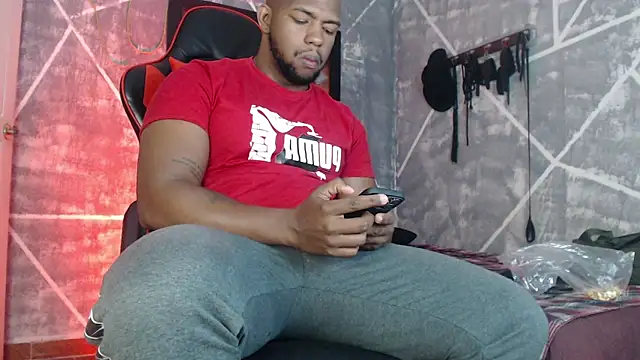 Snapshot of big_blackmen19 chatting on October 2025 12:17:02 PM big blackmen19 online show from October 2025 12:17:02 PM