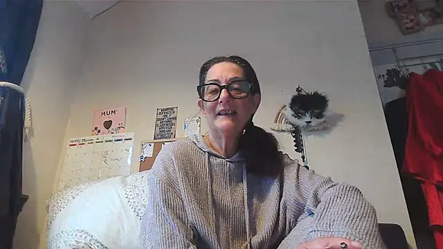 Snapshot of Mistress-Ivy51 chatting on May 2026 04:51:01 AM Mistress-Ivy51 online show from May 2026 04:51:01 AM