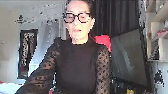 Snapshot of Mistress-Ivy51 chatting on May 2026 05:14:02 AM Mistress-Ivy51 online show from May 2026 05:14:02 AM