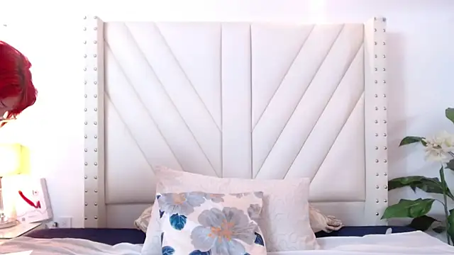 Ronnetemalbec online show from December 2025 12:44:02 PM