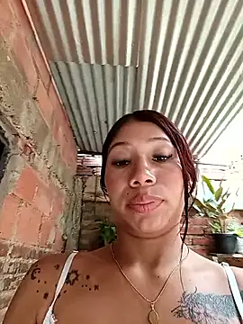 Snapshot of Rous-squir chatting on May 2026 04:04:02 PM Rous-squir online show from May 2026 04:04:02 PM