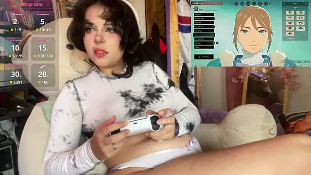 Snapshot of PixelKitty_ chatting on July 2026 04:31:02 PM PixelKitty online show from July 2026 04:31:02 PM