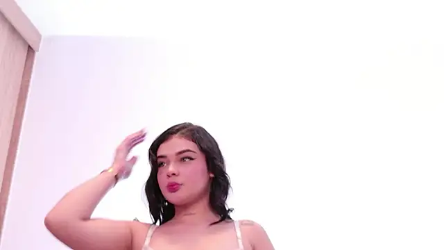 Snapshot of DulceDuarte chatting on October 2025 11:02:01 AM DulceDuarte online show from October 2025 11:02:01 AM