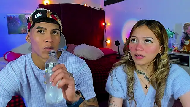 Snapshot of ChiliciousCouple chatting on September 2025 03:17:02 AM ChiliciousCouple online show from September 2025 03:17:02 AM