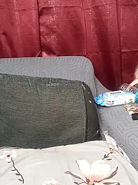 Snapshot of Ishu_Lovee chatting on November 2025 08:01:01 PM Ishu Lovee online show from November 2025 08:01:01 PM