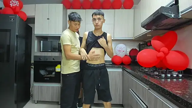 Snapshot of Crazymen_hot chatting on September 2025 11:17:02 PM Crazymen hot online show from September 2025 11:17:02 PM