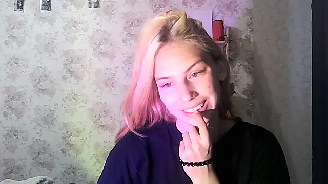 ClaireLaSweet online show from September 2025 10:33:02 PM