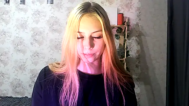 ClaireLaSweet online show from October 2025 10:27:02 AM