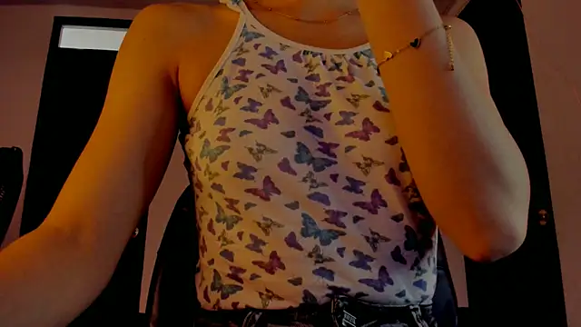 Snapshot of Madison_charlotte chatting on February 2026 02:03:01 PM Madison charlotte online show from February 2026 02:03:01 PM