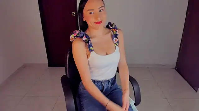 Snapshot of Madison_charlotte chatting on February 2026 08:26:01 AM Madison charlotte online show from February 2026 08:26:01 AM