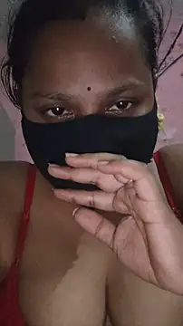 Snapshot of shalubhabhi69 chatting on May 2026 07:52:02 PM shalubhabhi69 online show from May 2026 07:52:02 PM