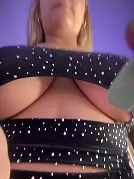 Snapshot of ChannelConnor_ chatting on September 2025 02:18:02 PM ChannelConnor  online show from September 2025 02:18:02 PM