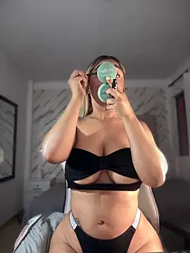 Snapshot of ChannelConnor_ chatting on September 2025 11:03:01 AM ChannelConnor  online show from September 2025 11:03:01 AM