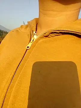 asian 2k online show from November 2025 12:32:01 AM