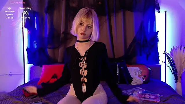 LiyaLuna online show from September 2025 02:17:02 PM