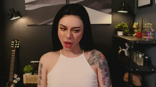 LUNACOCKSLAYER online show from October 2025 08:00:02 PM