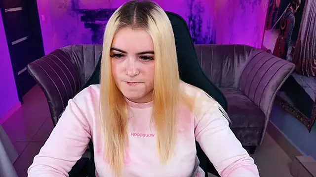 Stef Nicks online show from October 2025 09:09:01 AM