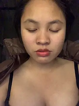 NhuFox online show from December 2025 01:05:02 PM