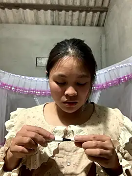 NhuFox online show from January 2026 01:02:02 PM