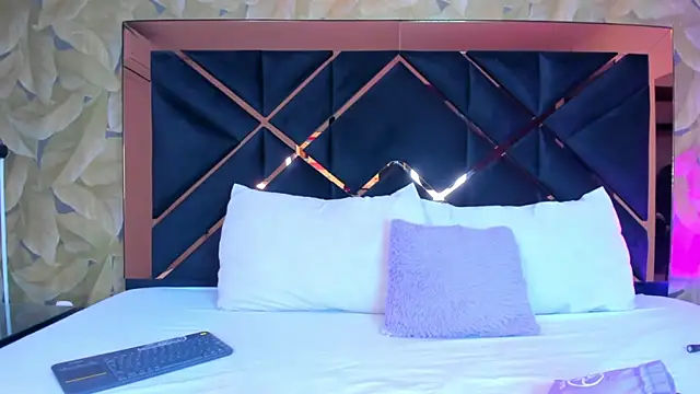 AliciaJerez1 online show from November 2025 09:37:02 PM