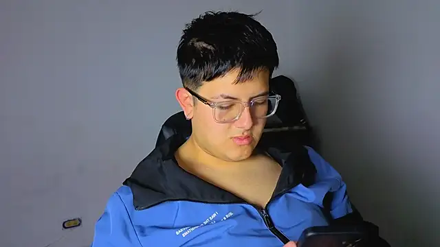 Snapshot of Ryan_Doretti chatting on September 2025 11:01:01 AM Ryan Doretti online show from September 2025 11:01:01 AM