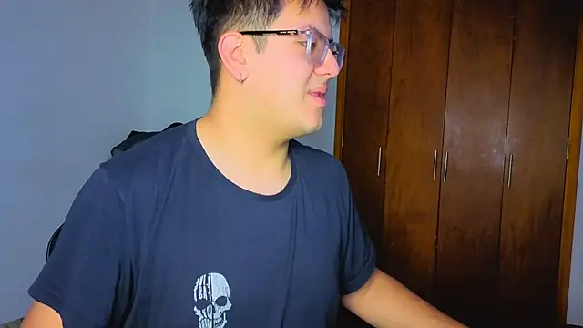 Snapshot of Ryan_Doretti chatting on September 2025 10:29:01 AM Ryan Doretti online show from September 2025 10:29:01 AM