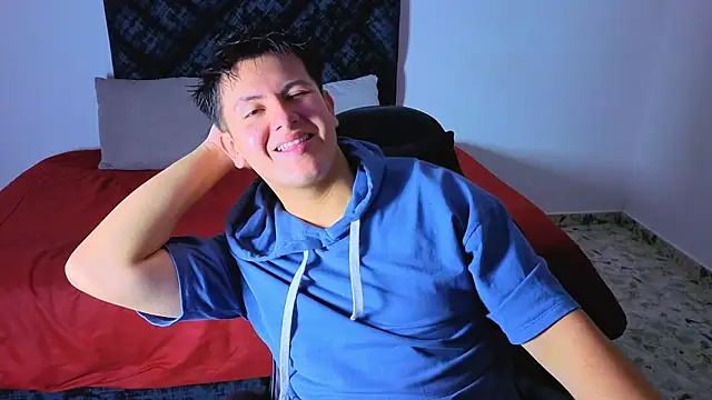 Snapshot of Ryan_Doretti chatting on October 2025 03:51:02 PM Ryan Doretti online show from October 2025 03:51:02 PM