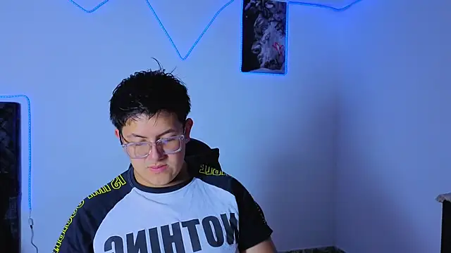 Snapshot of Ryan_Doretti chatting on November 2025 12:39:02 PM Ryan Doretti online show from November 2025 12:39:02 PM