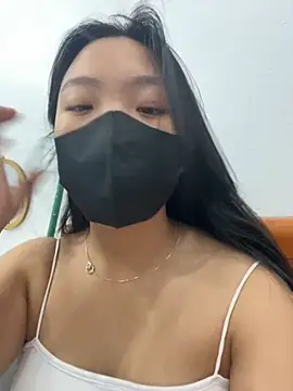 Thuylinh05 online show from October 2025 03:32:01 PM