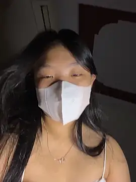 Thuylinh05 online show from October 2025 07:11:02 PM