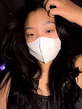 Thuylinh05 online show from October 2025 05:45:01 PM