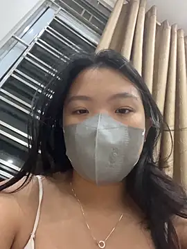 Thuylinh05 online show from October 2025 07:03:02 PM