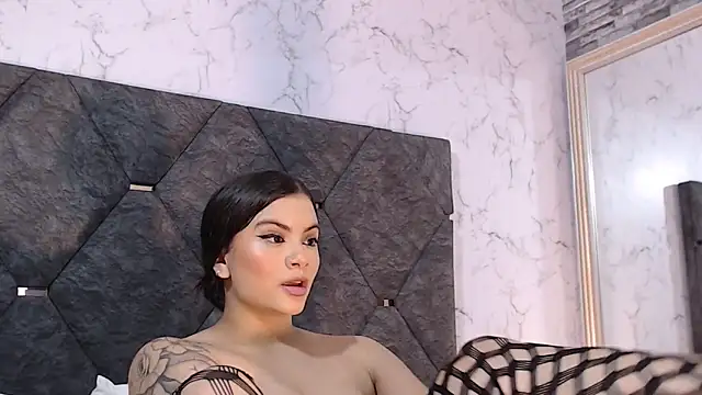 AmyMartinelli online show from February 2026 11:34:02 PM