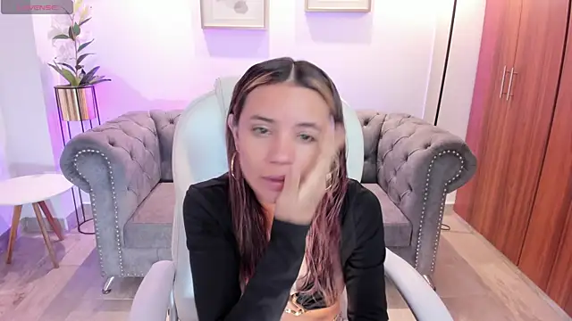 Snapshot of Celestee_rain chatting on September 2025 11:10:01 AM Celestee rain online show from September 2025 11:10:01 AM