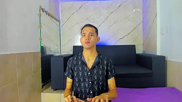 Snapshot of jeremytonner chatting on September 2025 03:41:01 AM jeremytonner online show from September 2025 03:41:01 AM