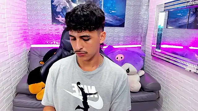 Snapshot of Alan_Del_Reyx chatting on January 2026 04:50:02 AM Alan Del Reyx online show from January 2026 04:50:02 AM