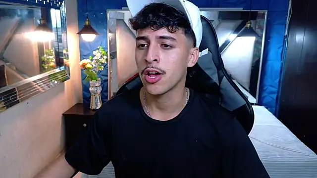 Snapshot of Alan_Del_Reyx chatting on February 2026 01:03:02 AM Alan Del Reyx online show from February 2026 01:03:02 AM