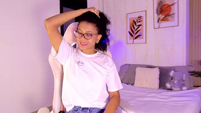 Snapshot of Ayleen_Dunkan chatting on February 2026 01:22:01 PM Ayleen Dunkan online show from February 2026 01:22:01 PM