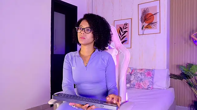 Snapshot of Ayleen_Dunkan chatting on March 2026 01:06:02 PM Ayleen Dunkan online show from March 2026 01:06:02 PM